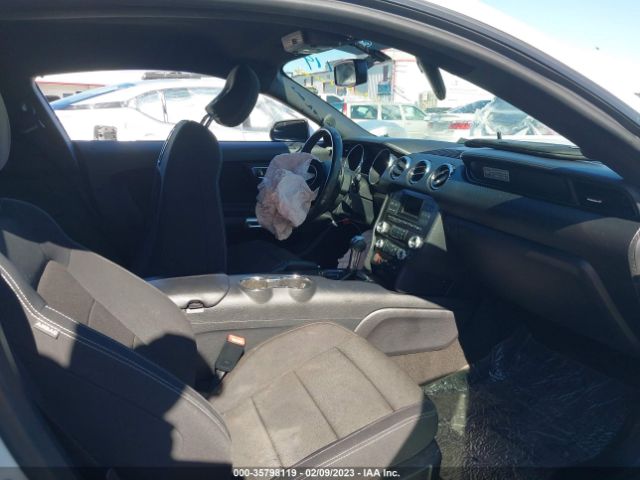 1FA6P8AM9G5282213 Ford Mustang V6