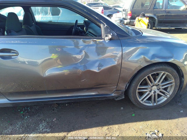 2011 SCION TC VIN: JTKJF5C73B3012825