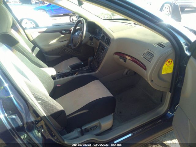 YV1SW59V742406235 Volvo V70