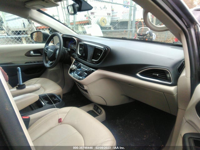 Chrysler Pacifica Touring Plus 2017 2C4RC1BG5HR821546 Image 5