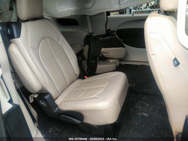 Chrysler Pacifica Touring Plus 2017 2C4RC1BG5HR821546 Image 8