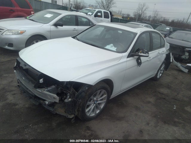BMW 3 Series 320i Xdrive 2017 WBA8E5G58HNU41650 Image 2