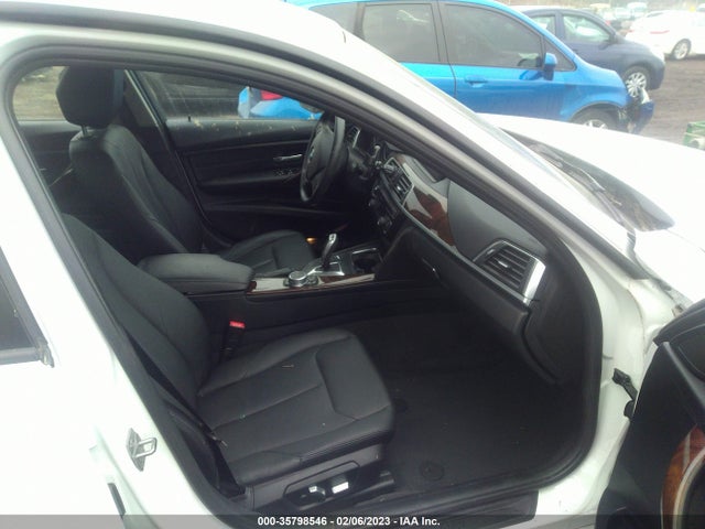 BMW 3 Series 320i Xdrive 2017 WBA8E5G58HNU41650 Image 7