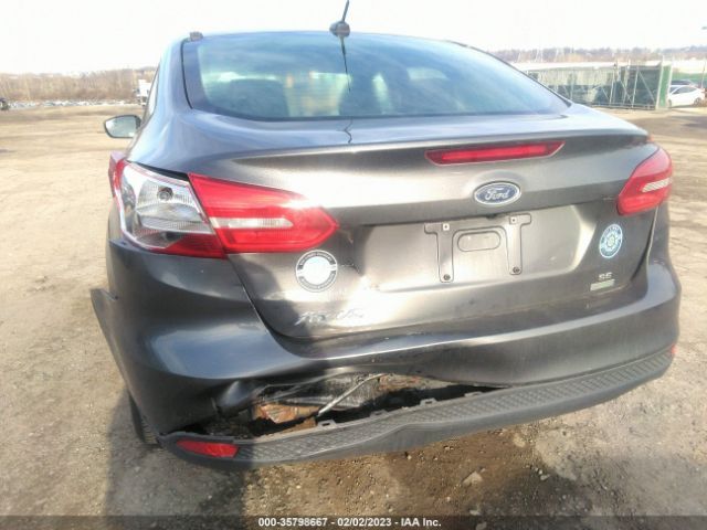 1FADP3FE9JL325317 Ford FOCUS SE