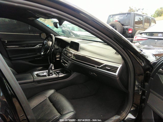 BMW 7 Series 740i 2017 WBA7E2C30HG741119 Image 5