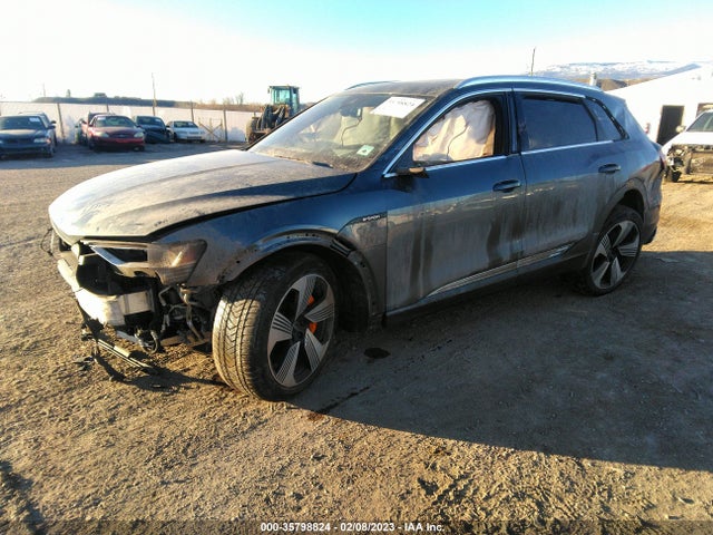 Audi E-tron Prestige 2019 WA1VAAGE5KB006954 Image 2