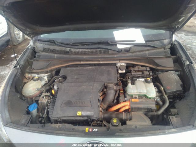 KNDCB3LC1H5091597 KIA NIRO LX