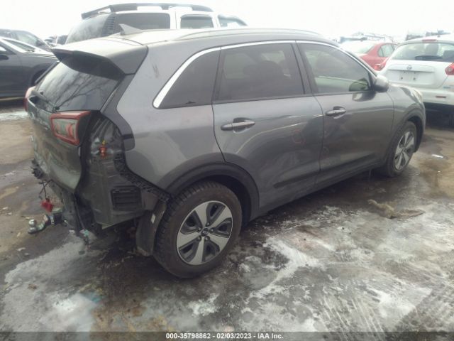 KNDCB3LC1H5091597 KIA NIRO LX