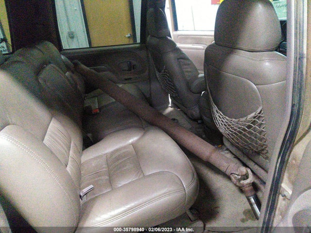 Chevrolet Suburban 1999 3GNFK16R9XG225336 Image 4