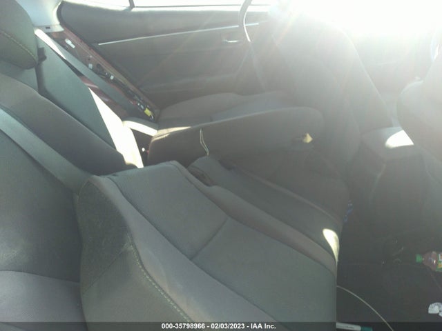 2018 Toyota Corolla, VIN: 5YFBURHE5JP796463
