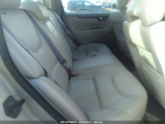 2001 VOLVO V70 VIN: YV1SW58D711134215
