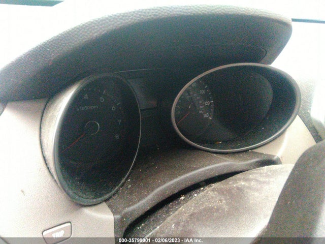 2010 HYUNDAI TUCSON GLS VIN: KM8JT3AC7AU087293