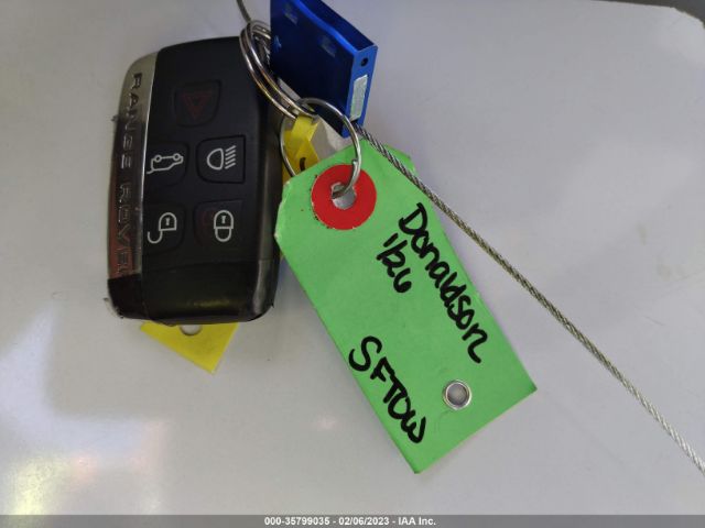 SALVR2BG3FH037631 Land Rover Range Rover Evoque Pure Premium