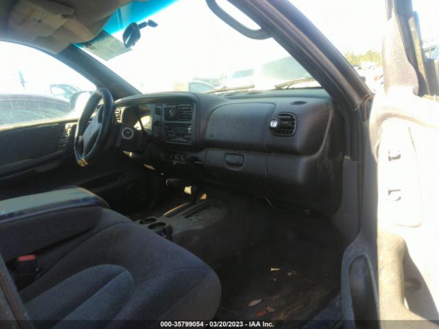 1B4HS28N2YF160282 Dodge Durango