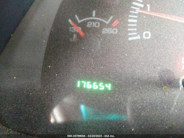 1B4HS28N2YF160282 Dodge Durango