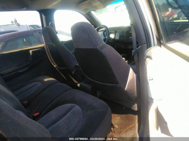 1B4HS28N2YF160282 Dodge Durango