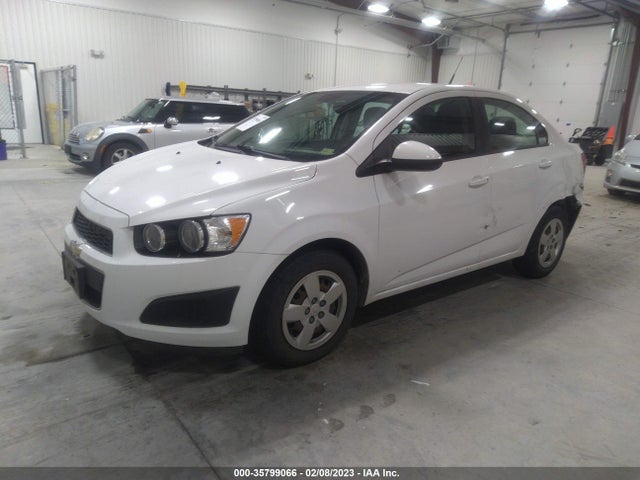 Chevrolet SONIC LS 2013 1G1JA5SGXD4214820 Image 2
