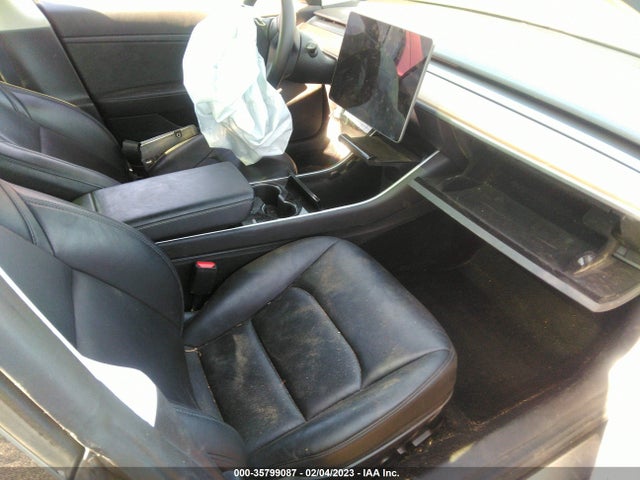 Tesla Model 3 Standard Range 2020 5YJ3E1EA3LF643759 Image 5