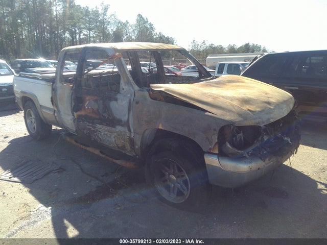 2002 2GTEK19T021126594 main image