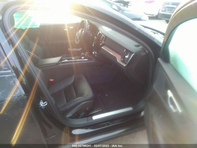 7JRL12FZ7NG156158 Volvo S60