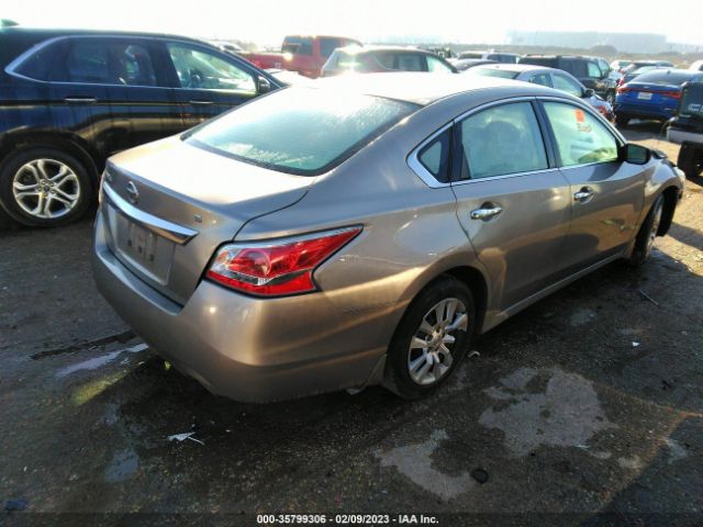 1N4AL3AP2FC463246 Nissan Altima 2.5 S