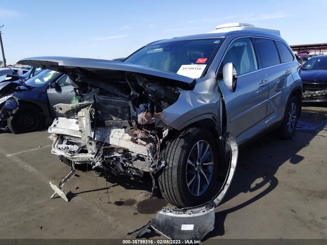 2019 Toyota Highlander, VIN: 5TDJZRFH4KS595267