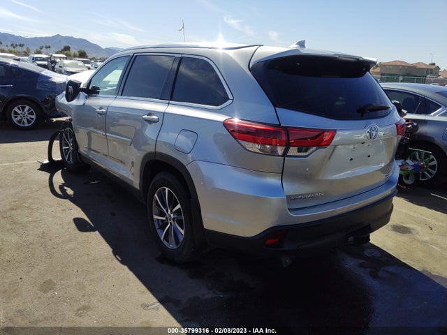 2019 Toyota Highlander, VIN: 5TDJZRFH4KS595267