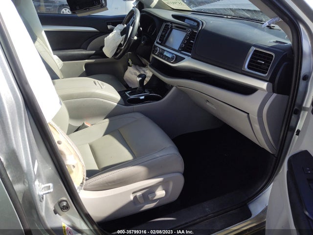 2019 Toyota Highlander, VIN: 5TDJZRFH4KS595267