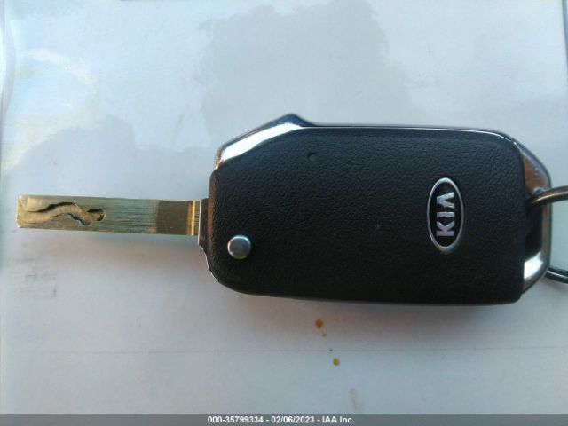 5XXG24J29MG082167 KIA K5 LX