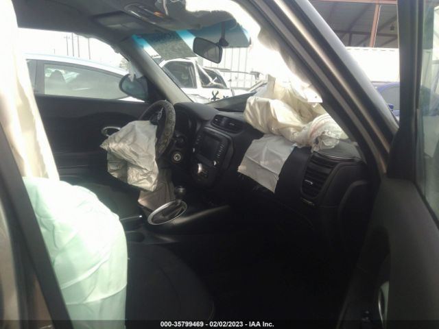 KNDJP3A5XJ7619404 KIA SOUL +