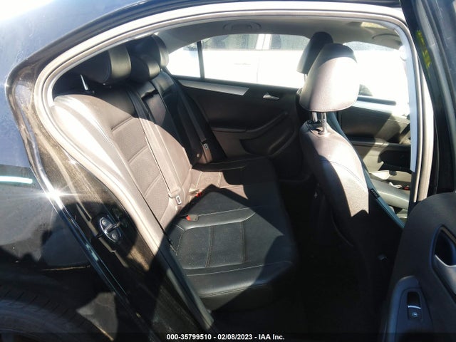 3VWD17AJ5EM431966 Volkswagen Jetta Sedan Se