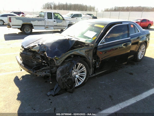 Chrysler 300 2014 2C3CCAAG7EH382279 Image 2