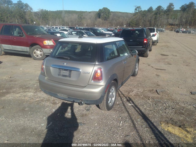 2009 MINI COOPER HARDTOP WMWMF33569TT68345 Photo 3
