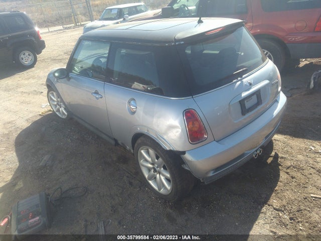 2002 MINI COOPER HARDTOP WMWRE33472TD57752 Photo 2