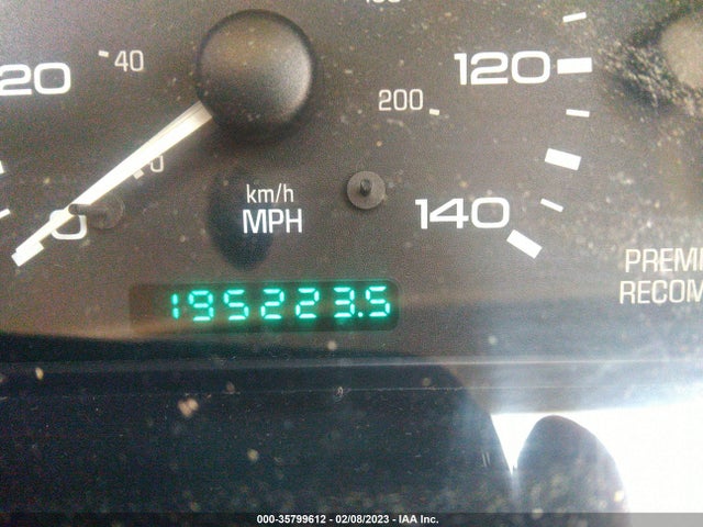 Lincoln MARK VIII 1998 1LNLM92V3WY601472 Image 8