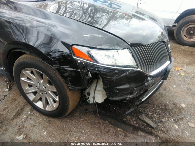Lincoln MKT 2013 2LMHJ5NK9DBL55504 Image 6