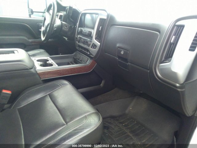 1GT12TEG5HF161524 GMC Sierra 2500hd Slt