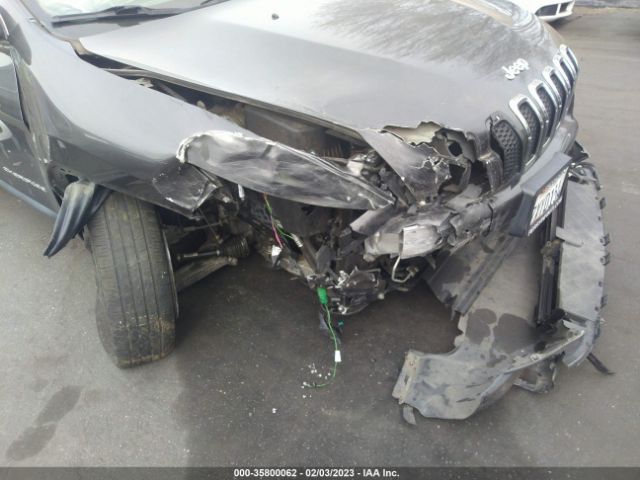 1C4PJLCB3HW554586 Jeep Cherokee Latitude