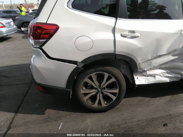 JF2SKAPC6NH413625 Subaru Forester Limited