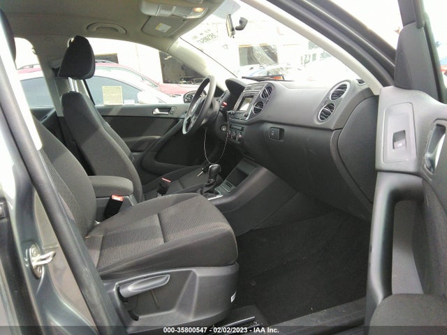 WVGAV7AX4JK004550 Volkswagen TIGUAN LIMITED