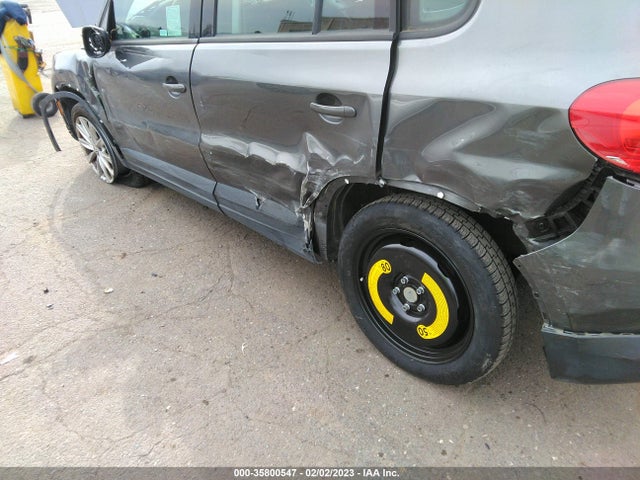WVGAV7AX4JK004550 Volkswagen TIGUAN LIMITED