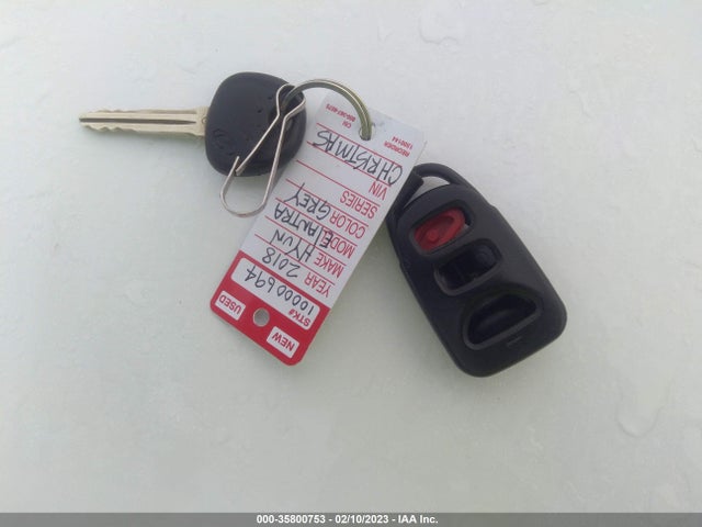 Hyundai ELANTRA SE 2018 5NPD74LF0JH392762 Image 3