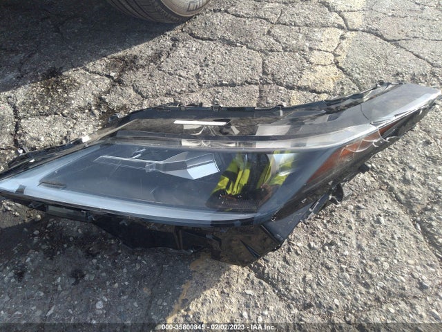 2022 Lexus RX, VIN: JTJHGKFA7N2027988