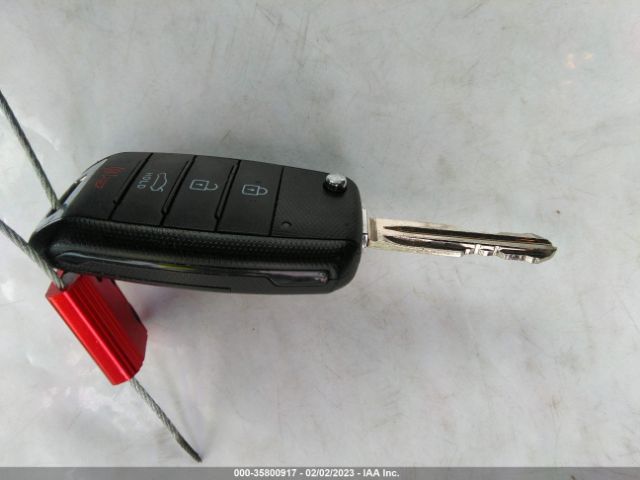 3KPFK4A70HE012403 KIA FORTE LX