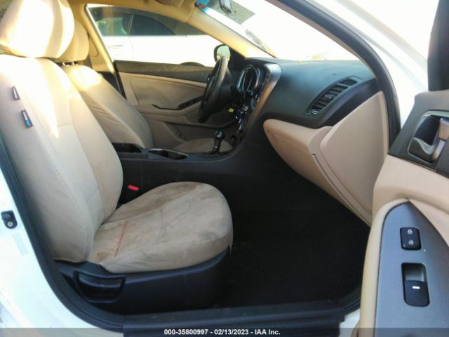 KNAGM4A76F5536529 KIA Optima Lx
