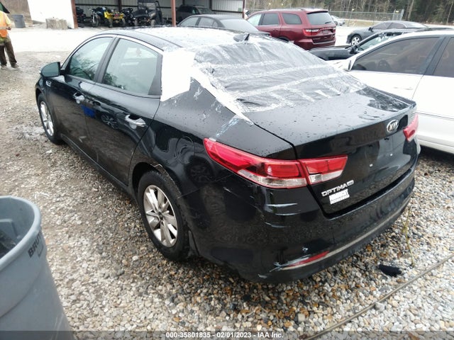 2017 Kia Optima, VIN: 5XXGT4L35HG151770