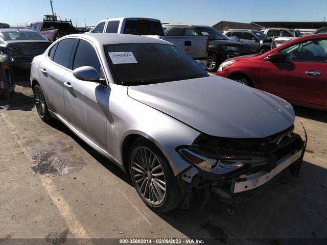 2017 Alfa Romeo Giulia, VIN: ZARFAECN4H7552055