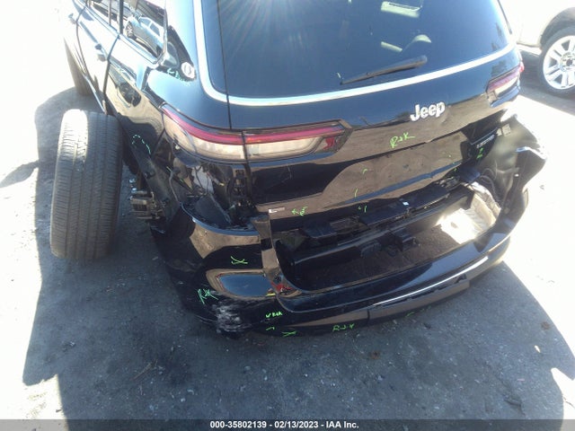 2022 Jeep Grand Cherokee, VIN: 1C4RJJBG4N8570242