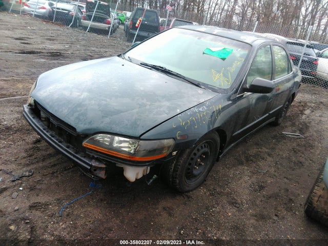 2000 HONDA ACCORD SDN LX VIN: 1HGCG6656YA146862