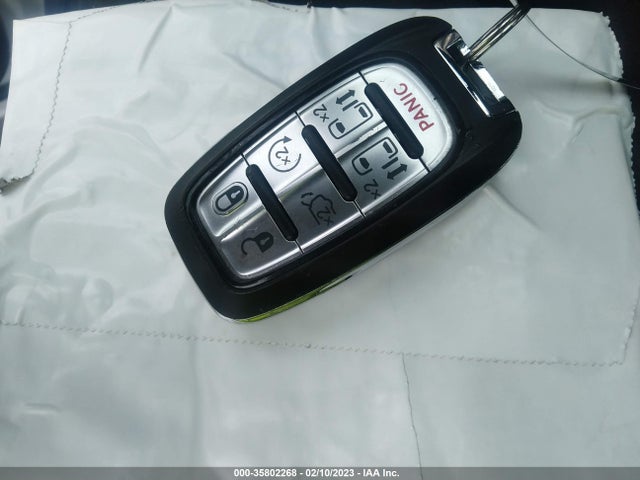 2021 Chrysler Pacifica Hybrid, VIN: 2C4RC1R77MR548609